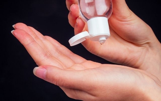 Precaución con el gel antiséptico de manos